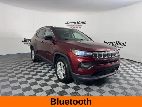 More photos of 2022 Jeep Compass Latitude at Jerry Hunt Supercenter - Salisbury, NC