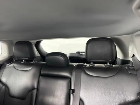 More photos of 2022 Jeep Compass Latitude at Jerry Hunt Supercenter - Salisbury, NC