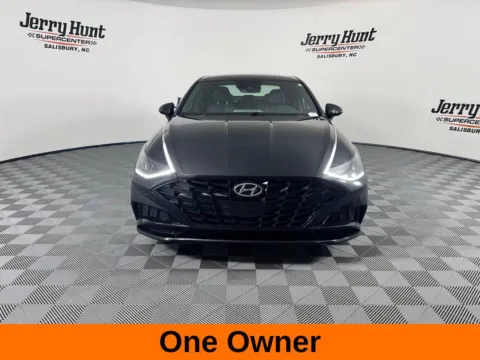 More photos of 2022 Hyundai Sonata SEL Plus at Jerry Hunt Supercenter - Salisbury, NC
