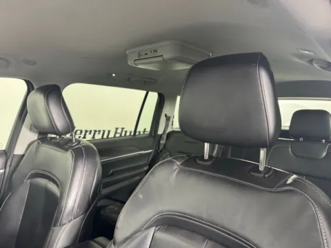 More photos of 2021 Jeep Grand Cherokee L Limited at Jerry Hunt Supercenter - Salisbury, NC