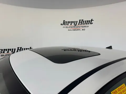 More photos of 2022 Hyundai Elantra SEL at Jerry Hunt Supercenter - Salisbury, NC