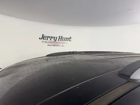 More photos of 2020 Chrysler Pacifica Touring L at Jerry Hunt Supercenter - Salisbury, NC