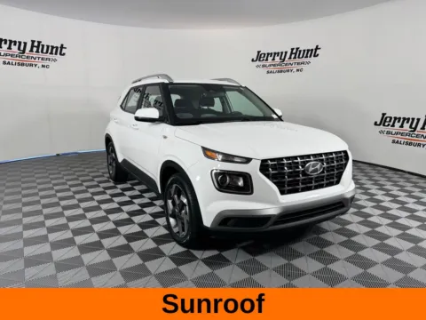 More photos of 2024 Hyundai Venue SEL at Jerry Hunt Supercenter - Salisbury, NC