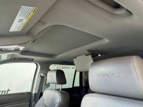 More photos of 2018 GMC Yukon Denali at Jerry Hunt Supercenter - Salisbury, NC