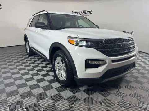 More photos of 2023 Ford Explorer XLT at Jerry Hunt Supercenter - Salisbury, NC