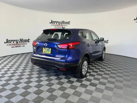More photos of 2019 Nissan Rogue Sport S at Jerry Hunt Supercenter - Salisbury, NC
