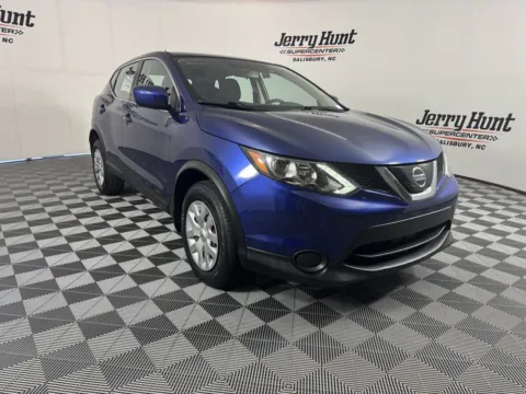More photos of 2019 Nissan Rogue Sport S at Jerry Hunt Supercenter - Salisbury, NC