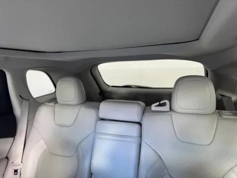 More photos of 2019 Jeep Cherokee Limited at Jerry Hunt Supercenter - Salisbury, NC