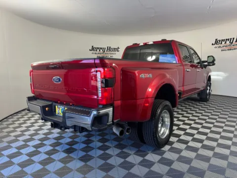 More photos of 2023 Ford F-350SD Lariat at Jerry Hunt Supercenter - Salisbury, NC