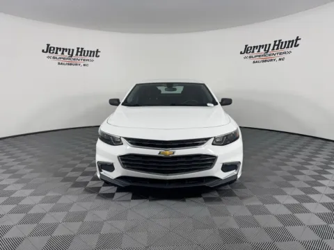More photos of 2018 Chevrolet Malibu LS at Jerry Hunt Supercenter - Salisbury, NC