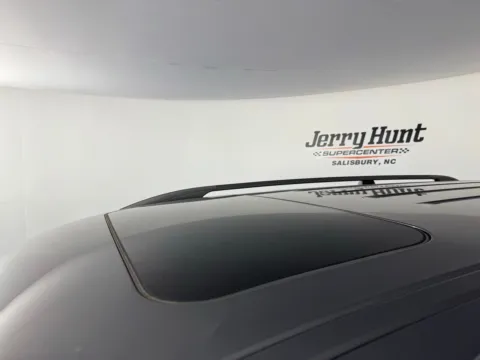 More photos of 2023 Nissan Armada SL at Jerry Hunt Supercenter - Salisbury, NC