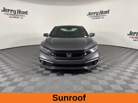 More photos of 2019 Honda Civic Touring at Jerry Hunt Supercenter - Salisbury, NC