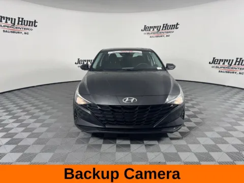 More photos of 2021 Hyundai Elantra SEL at Jerry Hunt Supercenter - Salisbury, NC