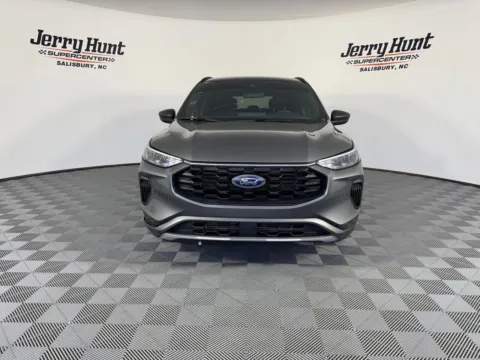 More photos of 2023 Ford Escape ST-Line at Jerry Hunt Supercenter - Salisbury, NC