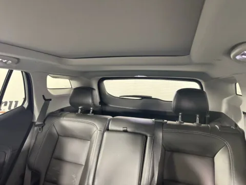 More photos of 2022 GMC Terrain SLT at Jerry Hunt Supercenter - Salisbury, NC
