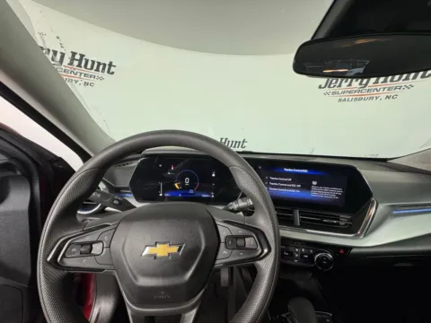 Photos of 2024 Chevrolet Trax LT for sale in Salisbury, NC at Jerry Hunt Supercenter - Salisbury