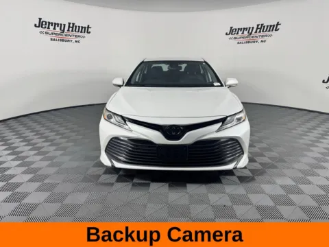 More photos of 2019 Toyota Camry XLE at Jerry Hunt Supercenter - Salisbury, NC