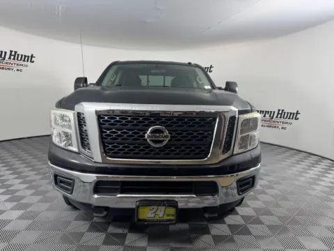 More photos of 2017 Nissan Titan XD SV at Jerry Hunt Supercenter - Salisbury, NC