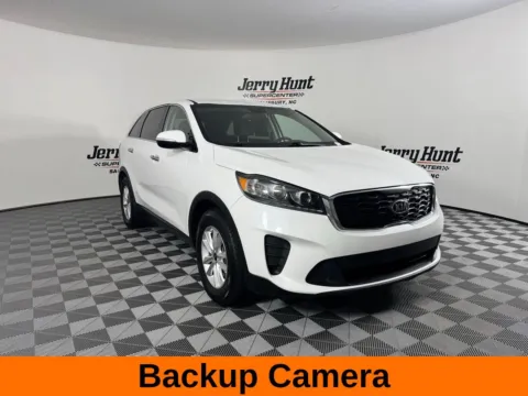 More photos of 2019 Kia Sorento LX at Jerry Hunt Supercenter - Salisbury, NC