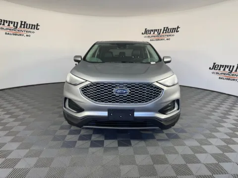 More photos of 2023 Ford Edge SEL at Jerry Hunt Supercenter - Salisbury, NC