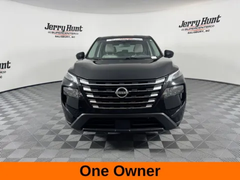 More photos of 2024 Nissan Rogue SV at Jerry Hunt Supercenter - Salisbury, NC