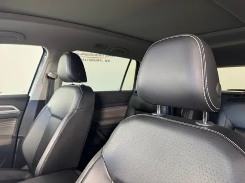Photos of 2022 Volkswagen Atlas 3.6L V6 SEL R-Line for sale in Salisbury, NC at Jerry Hunt Supercenter - Salisbury