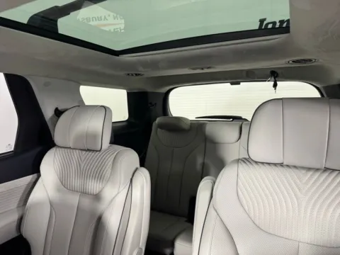 More photos of 2023 Hyundai Palisade Calligraphy at Jerry Hunt Supercenter - Salisbury, NC
