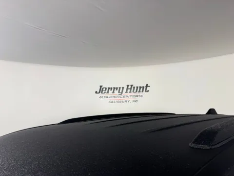 More photos of 2023 Jeep Grand Cherokee Limited at Jerry Hunt Supercenter - Salisbury, NC
