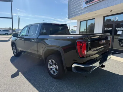 More photos of 2024 GMC Sierra 1500 SLT at Jerry Hunt Supercenter - Salisbury, NC