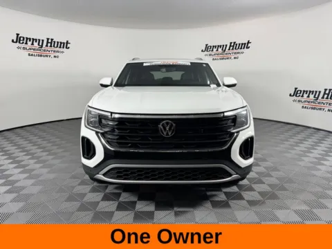 More photos of 2024 Volkswagen Atlas Cross Sport 2.0T SE w/Technology at Jerry Hunt Supercenter - Salisbury, NC