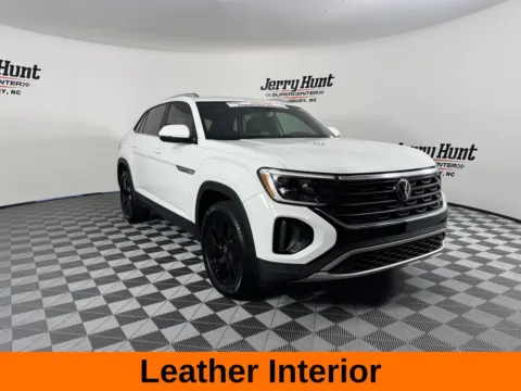 More photos of 2024 Volkswagen Atlas Cross Sport 2.0T SE w/Technology at Jerry Hunt Supercenter - Salisbury, NC