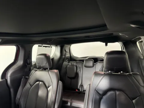 More photos of 2020 Chrysler Pacifica Limited at Jerry Hunt Supercenter - Salisbury, NC