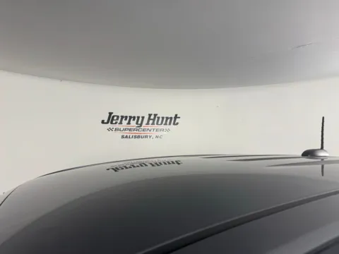 More photos of 2022 Chevrolet Colorado LT at Jerry Hunt Supercenter - Salisbury, NC
