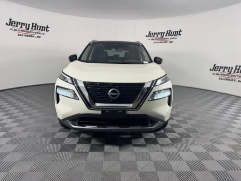 More photos of 2023 Nissan Rogue SL at Jerry Hunt Supercenter - Salisbury, NC