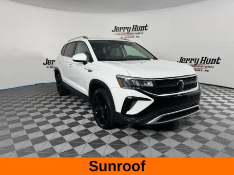 More photos of 2023 Volkswagen Taos 1.5T SE at Jerry Hunt Supercenter - Salisbury, NC