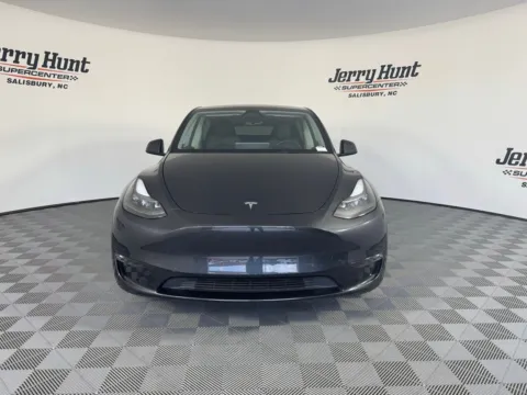 More photos of 2025 Tesla Model Y Long Range at Jerry Hunt Supercenter - Salisbury, NC