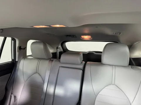More photos of 2022 Toyota Highlander XLE at Jerry Hunt Supercenter - Salisbury, NC