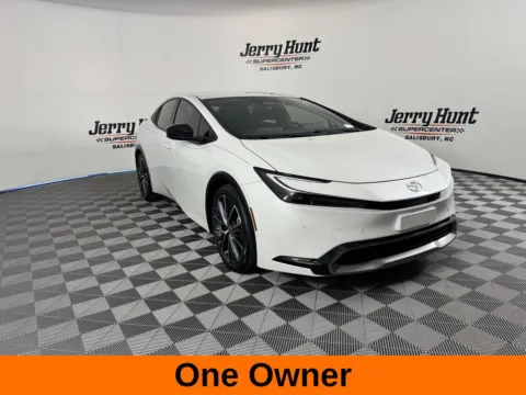 More photos of 2023 Toyota Prius XLE at Jerry Hunt Supercenter - Salisbury, NC