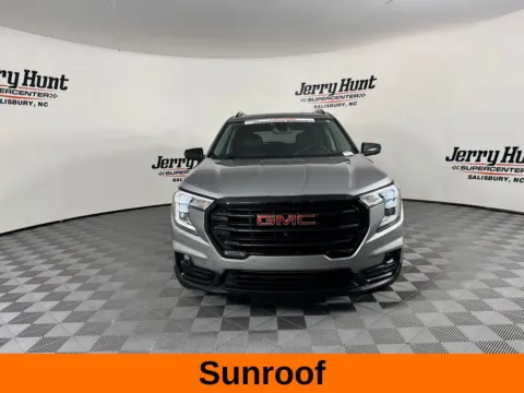 More photos of 2023 GMC Terrain SLT at Jerry Hunt Supercenter - Salisbury, NC