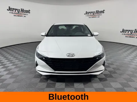 More photos of 2021 Hyundai Elantra SEL at Jerry Hunt Supercenter - Salisbury, NC