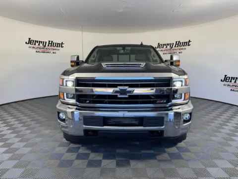 More photos of 2019 Chevrolet Silverado 2500HD LTZ at Jerry Hunt Supercenter - Salisbury, NC