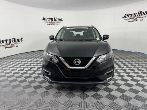 More photos of 2022 Nissan Rogue Sport SV at Jerry Hunt Supercenter - Salisbury, NC