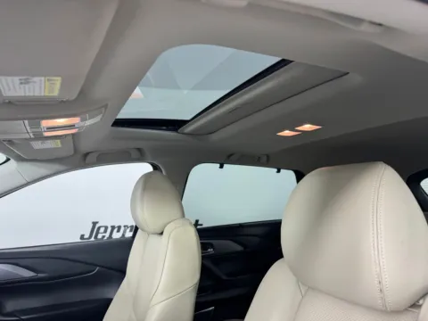 More photos of 2022 Mazda CX-9 Touring at Jerry Hunt Supercenter - Salisbury, NC