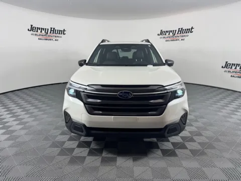 More photos of 2025 Subaru Forester Limited at Jerry Hunt Supercenter - Salisbury, NC