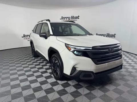 More photos of 2025 Subaru Forester Limited at Jerry Hunt Supercenter - Salisbury, NC