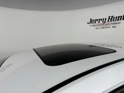 More photos of 2019 Hyundai Sonata Limited at Jerry Hunt Supercenter - Salisbury, NC