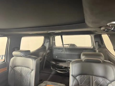 More photos of 2022 Jeep Grand Wagoneer Series III at Jerry Hunt Supercenter - Salisbury, NC