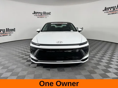 More photos of 2024 Hyundai Sonata SEL at Jerry Hunt Supercenter - Salisbury, NC