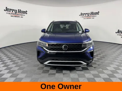 More photos of 2022 Volkswagen Taos 1.5T SE at Jerry Hunt Supercenter - Salisbury, NC