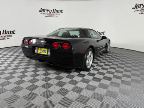 More photos of 1998 Chevrolet Corvette at Jerry Hunt Supercenter - Salisbury, NC